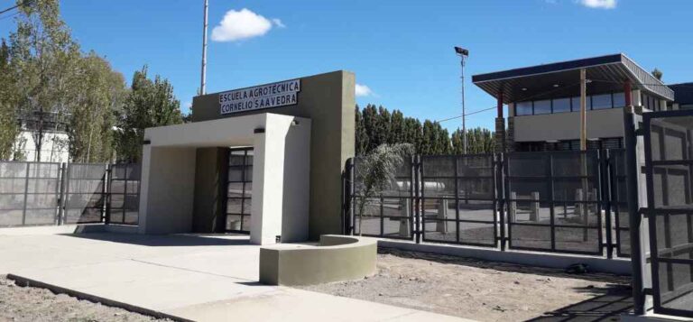 Escuela Agroténica Coornelio Saavedra 1
